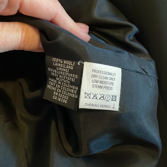 Liz Claiborne Black Wool Blazer. Women’s Size 4. - Picture 6 of 11